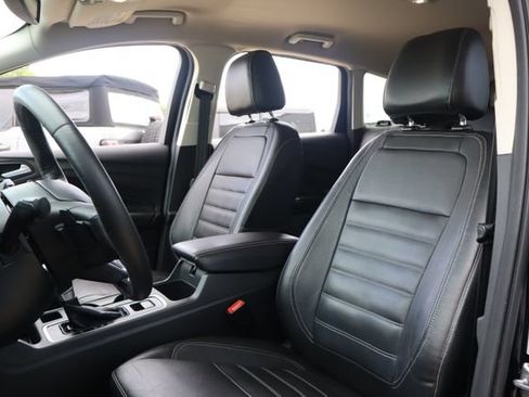 Used 2017 Ford Escape Titanium FWD image 16