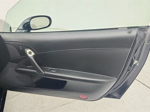 Used 2010 Chevrolet Corvette Coupe w/ 1LT image 28