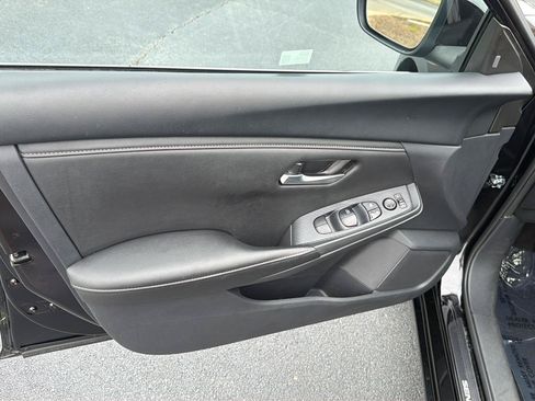 Used 2025 Nissan Sentra SV w/ All-Weather Package FWD image 16