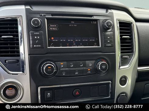 Used 2019 Nissan Titan SV AWD/4WD image 35