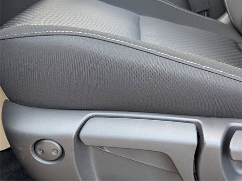 New 2025 Mitsubishi Outlander ES image 12