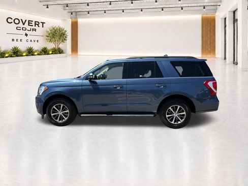 Used 2018 Ford Expedition XLT w/ Equipment Group 202A RWD image 7