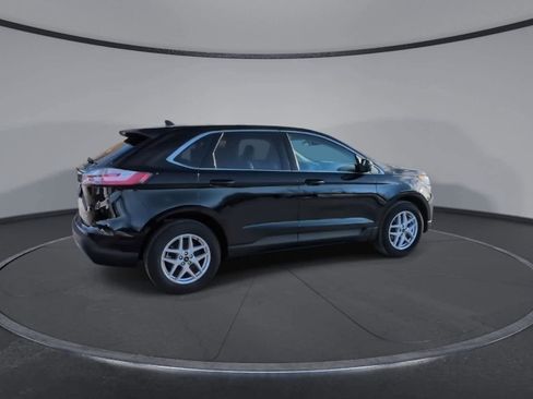 Certified 2024 Ford Edge SEL image 8