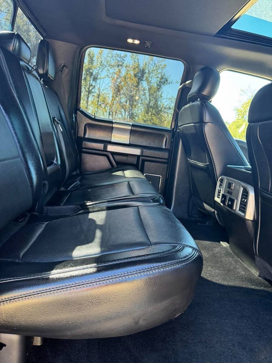Used 2017 Ford F150 Lariat w/ Equipment Group 502A Luxury AWD/4WD image 16
