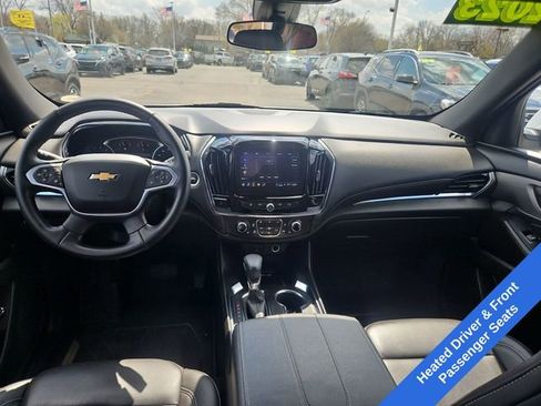 Used 2023 Chevrolet Traverse LT image 13