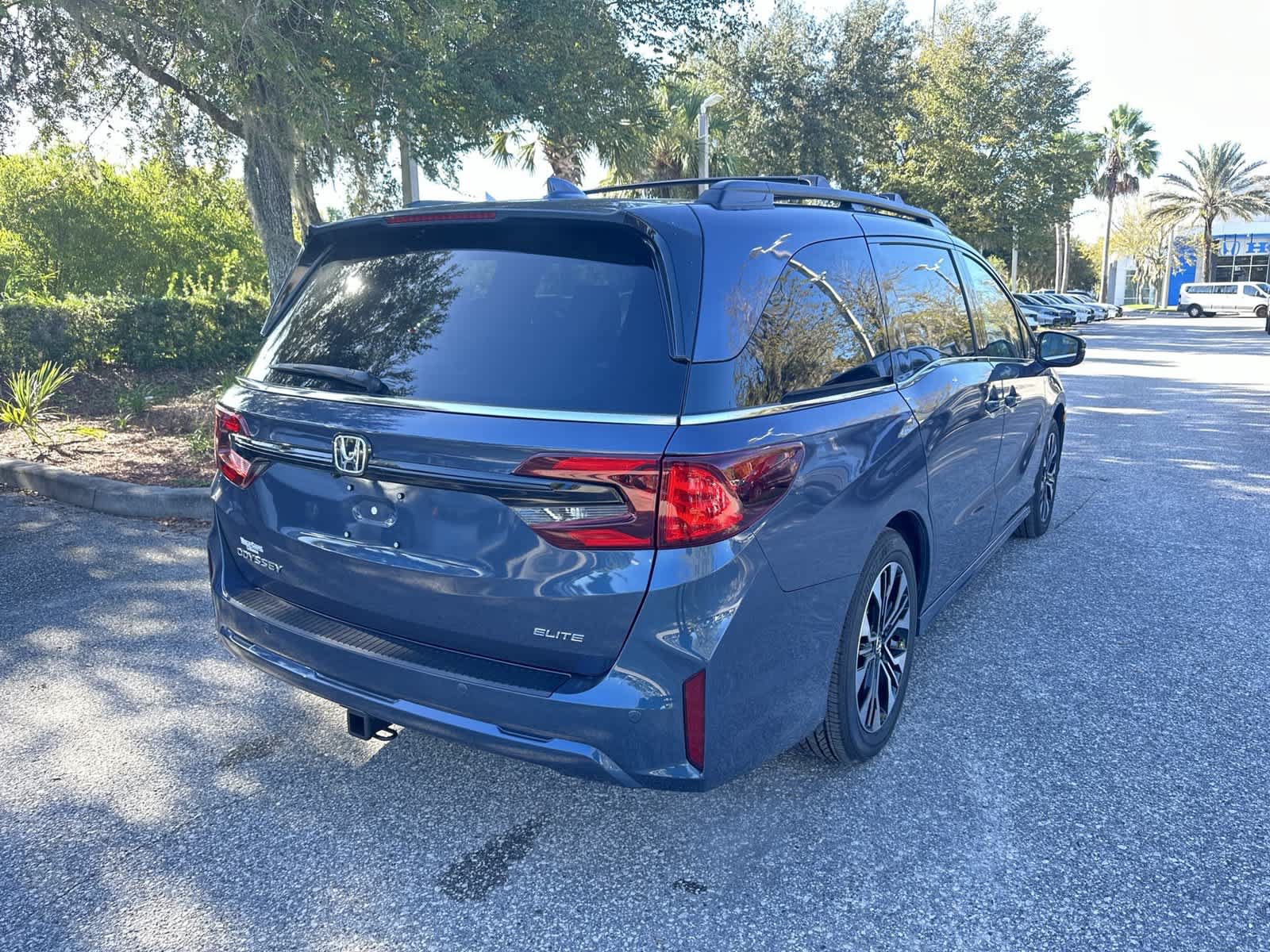 New 2027 Honda Odyssey Elite image 6