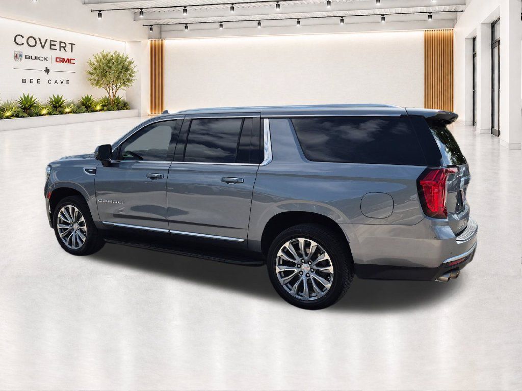 Used 2022 GMC Yukon XL Denali RWD image 8