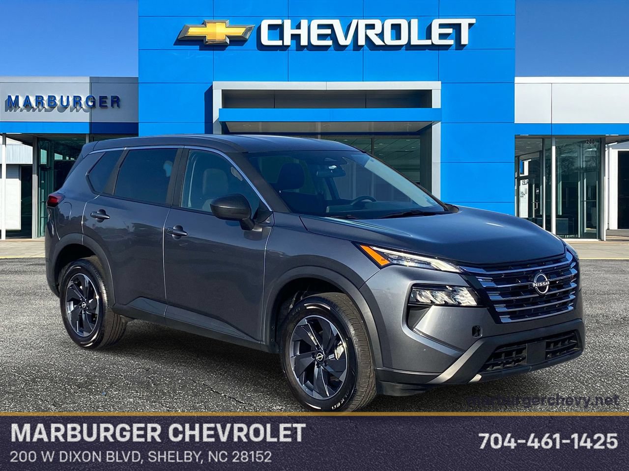 Used 2025 Nissan Rogue SV FWD image 1