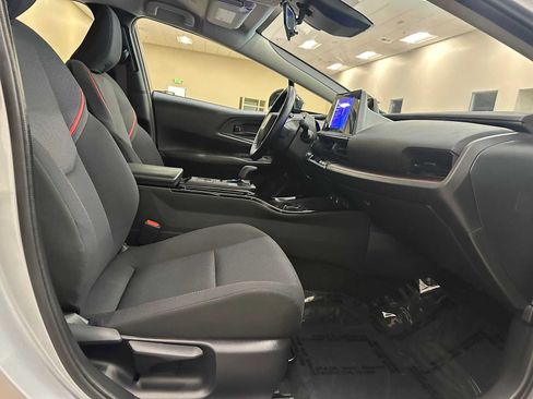 Used 2024 Toyota Prius Prime FWD image 26