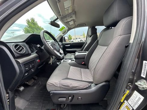 Used 2017 Toyota Tundra SR5 AWD/4WD image 12