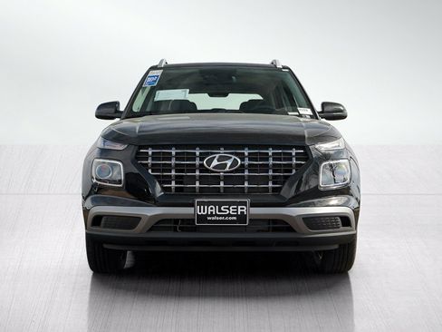 New 2026 Hyundai Venue SEL FWD image 2