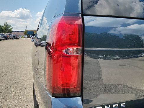 Used 2019 Chevrolet Tahoe LT RWD image 10