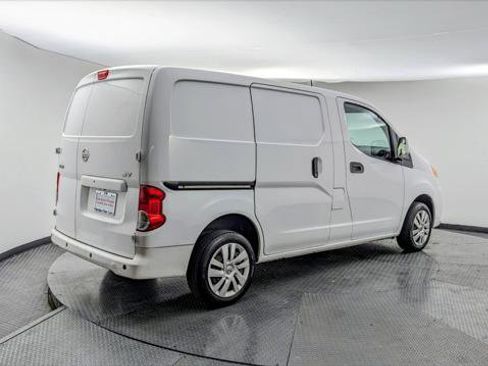 Used 2020 Nissan NV200 SV image 8