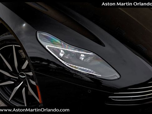 Used 2019 Aston Martin DB11 Volante image 16