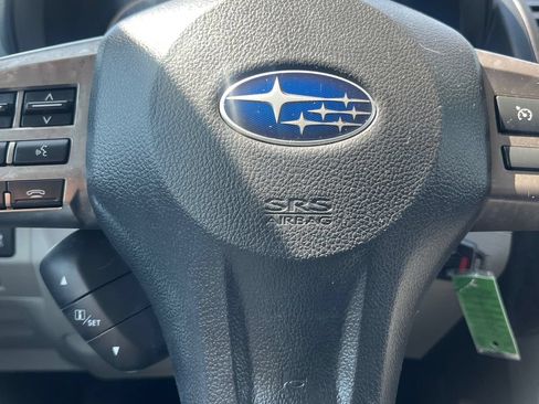 Used 2015 Subaru Forester 2.5i Premium AWD/4WD image 15