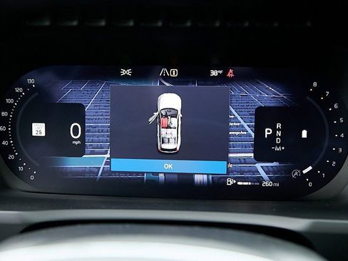 New 2026 Volvo XC90 B6 Plus w/ Protection Package Premier image 16