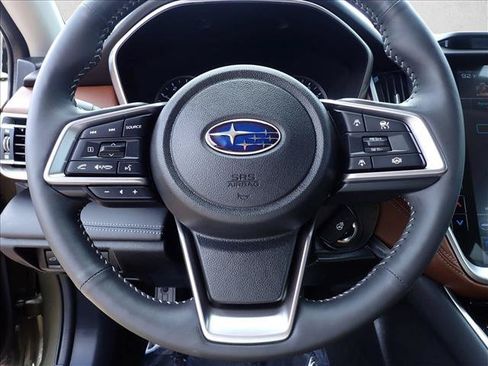 Used 2025 Subaru Outback Touring XT w/ Tech Package 3 AWD/4WD image 17