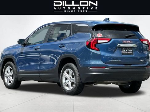 Used 2024 GMC Terrain SLE AWD/4WD image 6