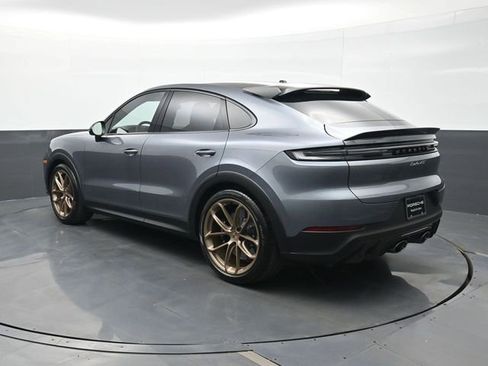 New 2026 Porsche Cayenne Turbo GT AWD/4WD image 3