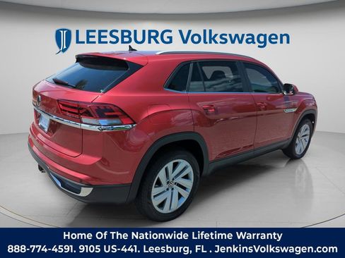 Used 2022 Volkswagen Atlas Cross Sport SE FWD image 6