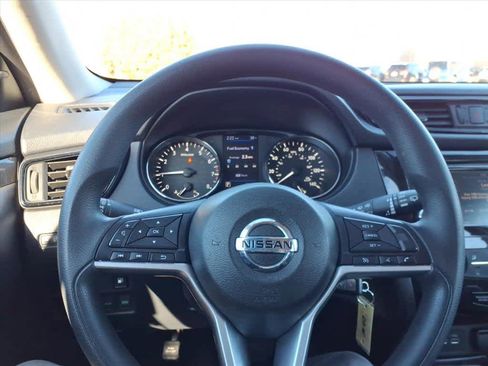 Certified 2018 Nissan Rogue S image 24