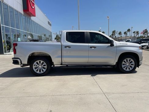 Used 2021 Chevrolet Silverado 1500 Custom w/ Safety Confidence Package RWD image 4