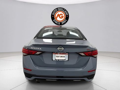 Used 2025 Nissan Sentra SR w/ SR Premium Package FWD image 5