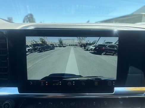 Used 2024 Chevrolet Silverado 1500 LTZ AWD/4WD image 16