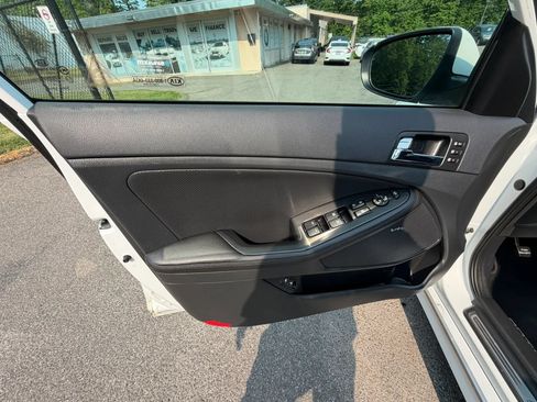 Used 2013 Kia Optima EX FWD image 11