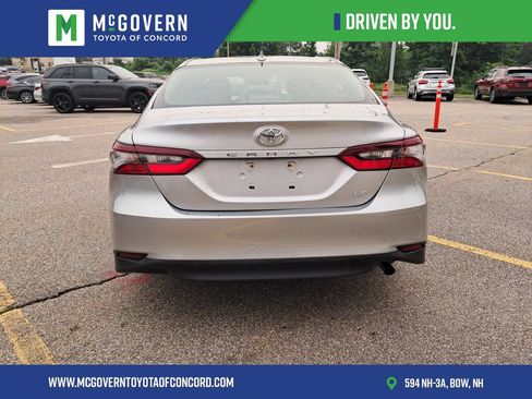 Used 2021 Toyota Camry LE FWD image 6