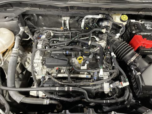 Used 2022 Ford Escape SE w/ SE Sport Appearance Package image 16