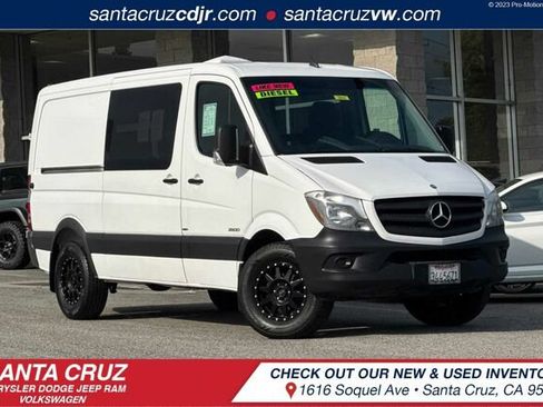Used 2015 Mercedes-Benz Sprinter 2500 image 1