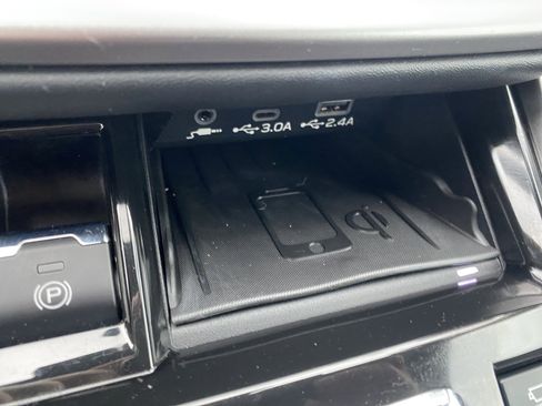 Used 2023 Subaru Outback Touring XT image 33