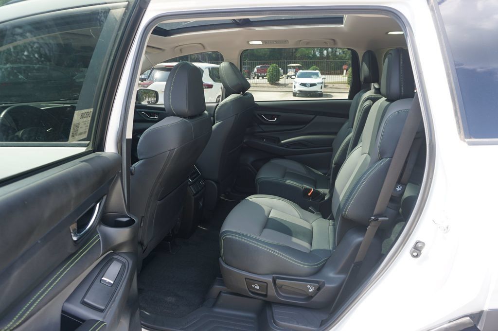 Used 2023 Subaru Ascent Onyx Edition AWD/4WD image 16