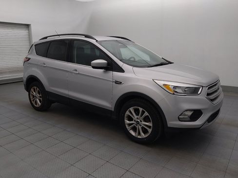 Used 2018 Ford Escape SE image 11