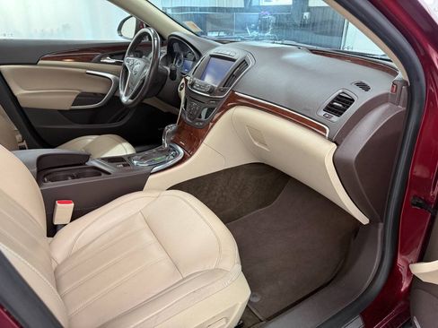Used 2017 Buick Regal Premium w/ Driver Confidence Package #1 FWD image 11