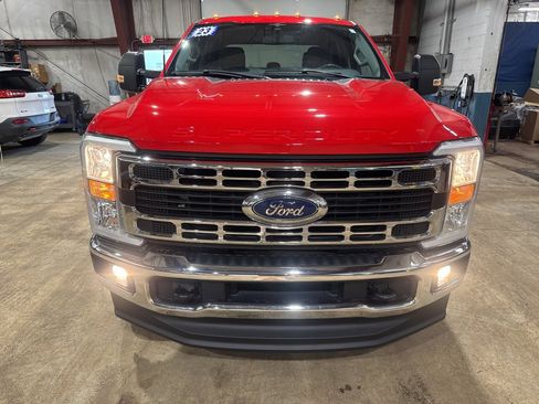 Used 2023 Ford F350 XLT image 6