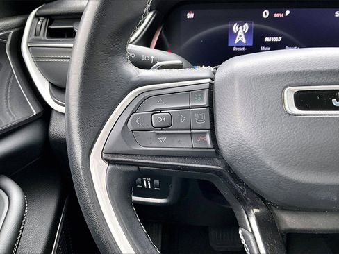 Used 2021 Jeep Grand Cherokee L Laredo image 28