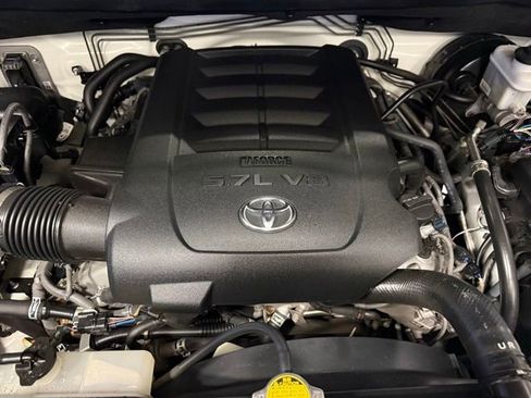 Used 2016 Toyota Tundra SR5 w/ TRD Off Road Package image 29