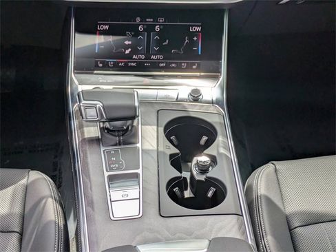 Used 2025 Audi A6 Premium Plus image 26