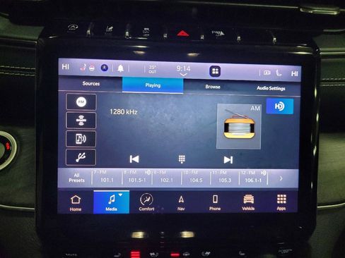 Used 2021 Jeep Grand Cherokee L Limited w/ Luxury Tech Group II image 25