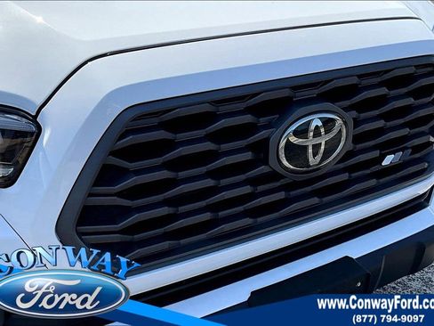 Used 2022 Toyota Tacoma TRD Off-Road w/ Technology Package image 35