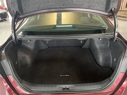 Used 2025 Nissan Altima 2.5 SV image 28