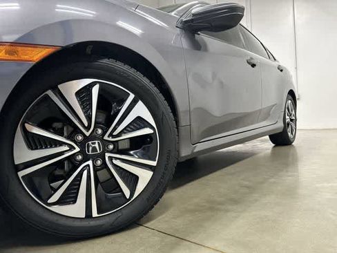 Used 2018 Honda Civic EX-L image 28