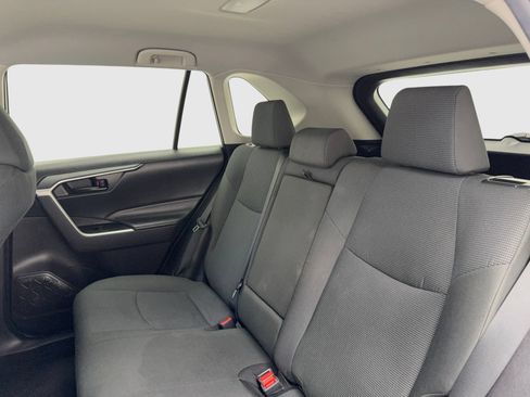 Used 2022 Toyota RAV4 LE FWD image 37