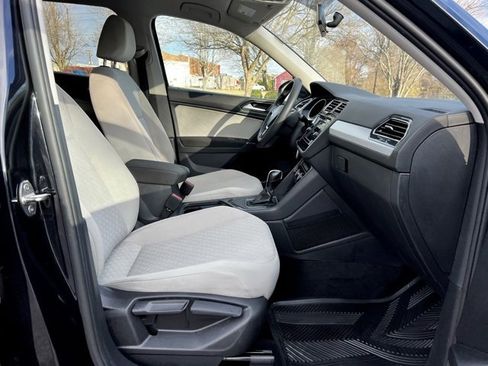 Used 2020 Volkswagen Tiguan S image 25