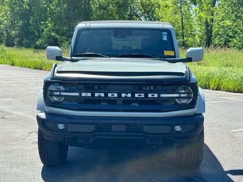 Used 2022 Ford Bronco Outer Banks AWD/4WD image 2
