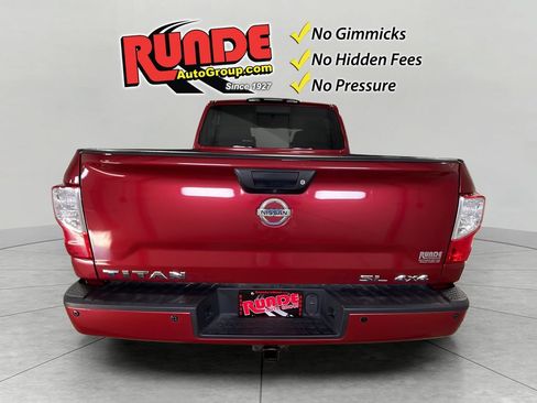 Used 2017 Nissan Titan SL AWD/4WD image 5