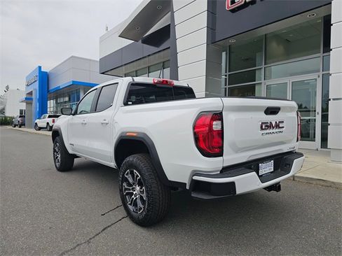 New 2025 GMC Canyon AT4 image 5