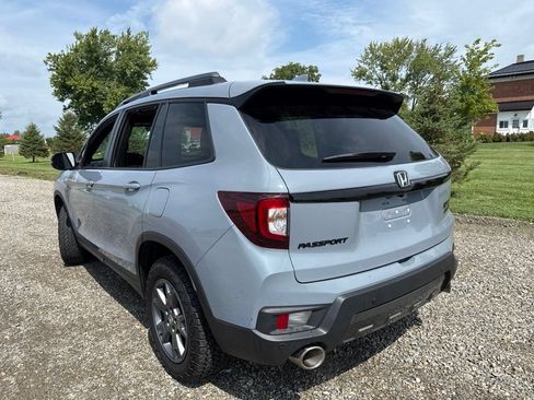 Used 2024 Honda Passport TrailSport image 9